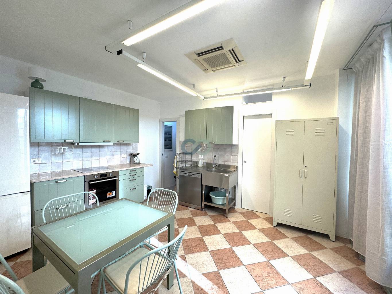 AFFITTO BILOCALE 6 MESI 3