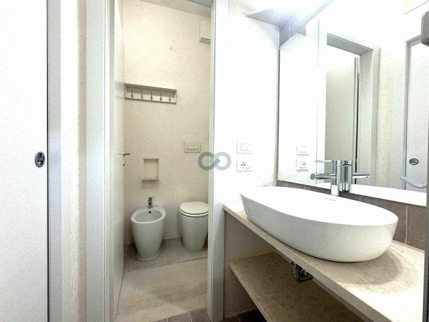 AFFITTO BILOCALE 6 MESI 6