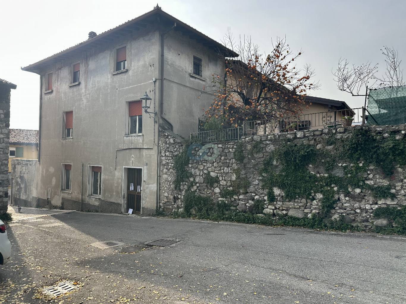 Porzione casa-cielo terra 2