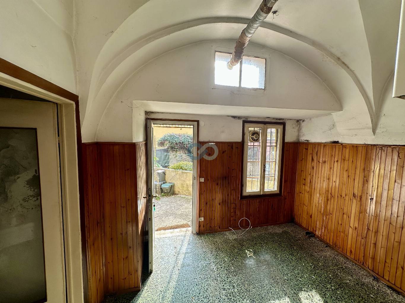 Porzione casa-cielo terra 9