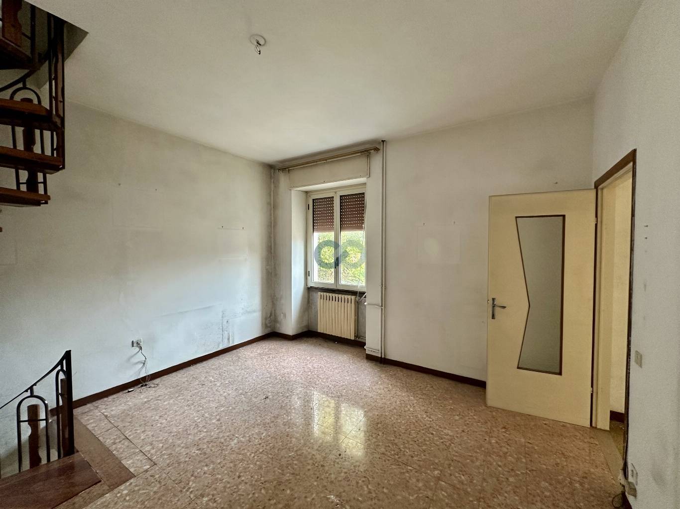 Porzione casa-cielo terra 12