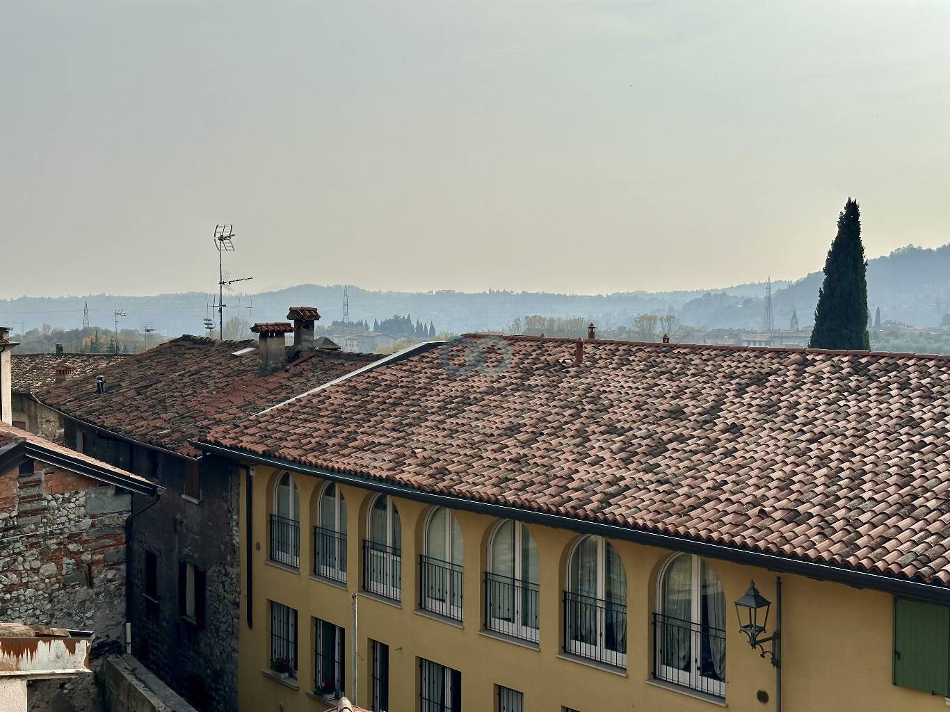 Porzione casa-cielo terra 1