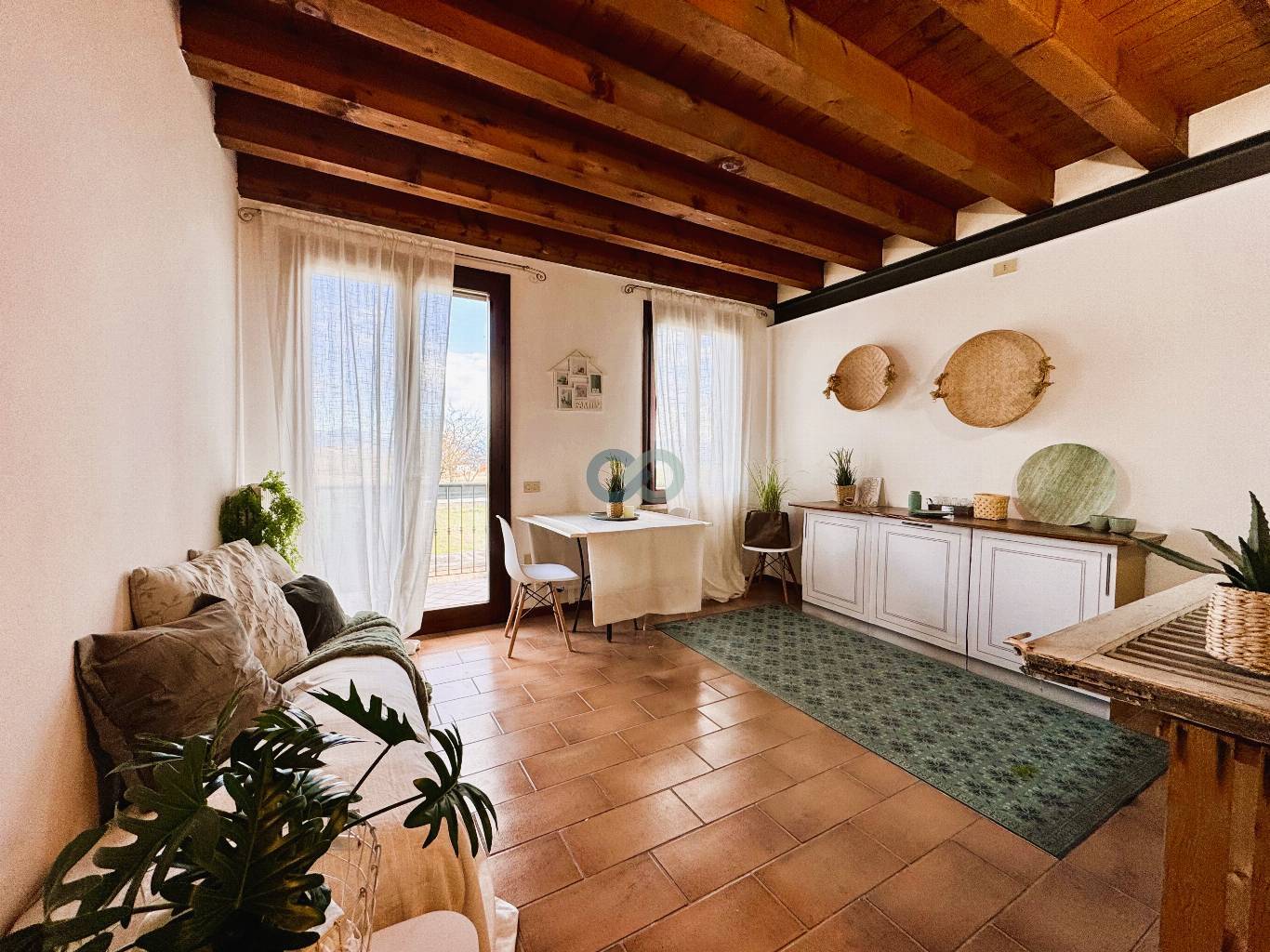 APPARTAMENTO VISTA LAGO 19