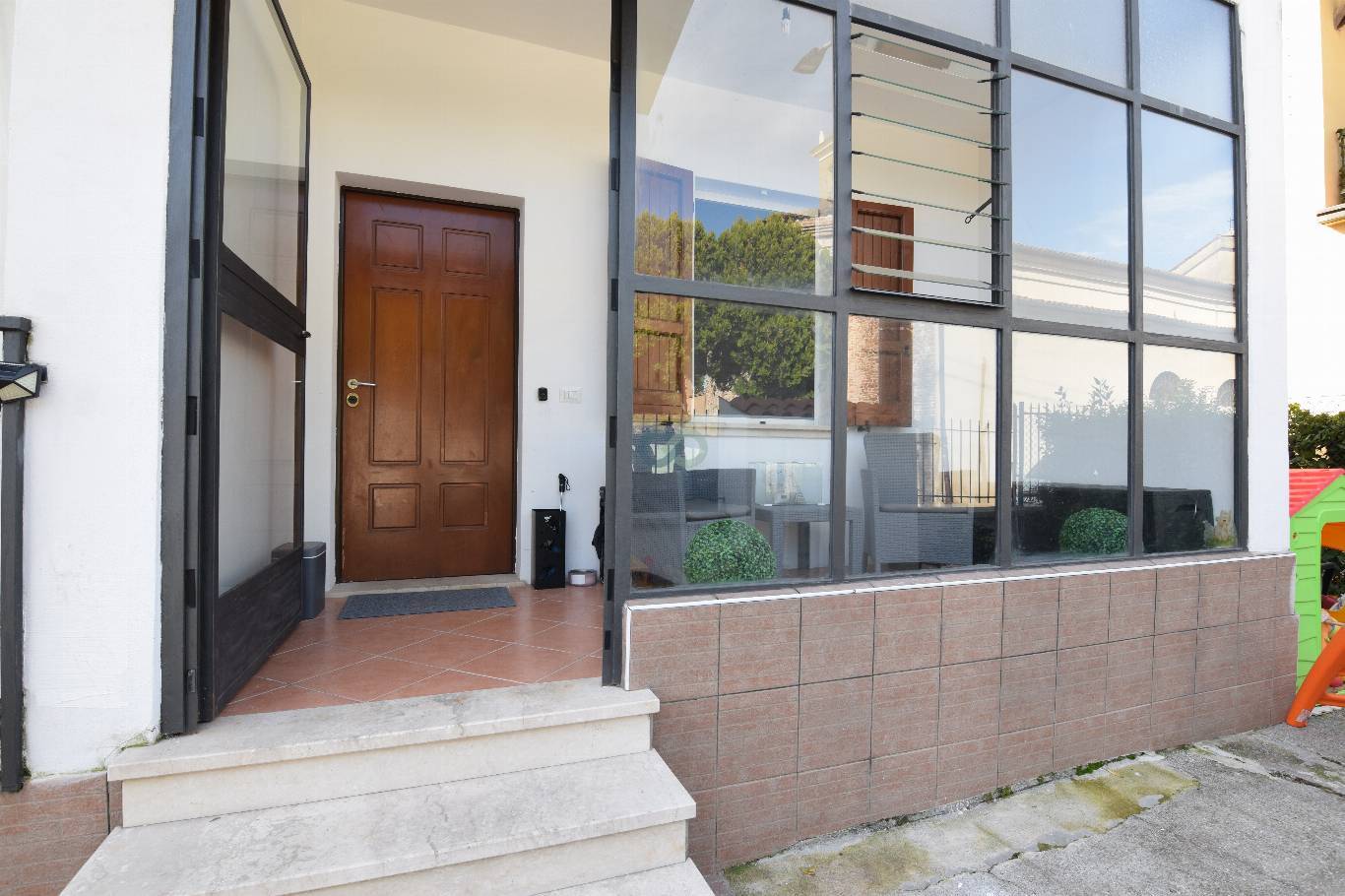 Porzione al piano terra in Bifamiliare 14