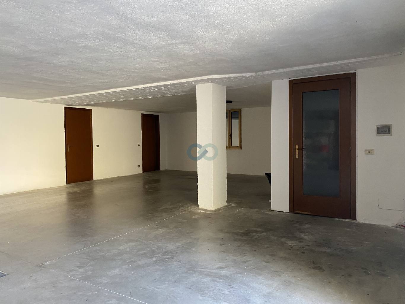 PENTALOCALE CON GIARDINO 16