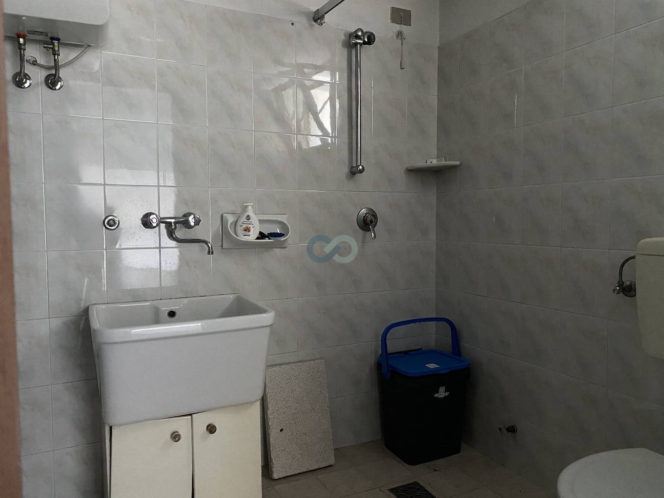 PENTALOCALE CON GIARDINO 17