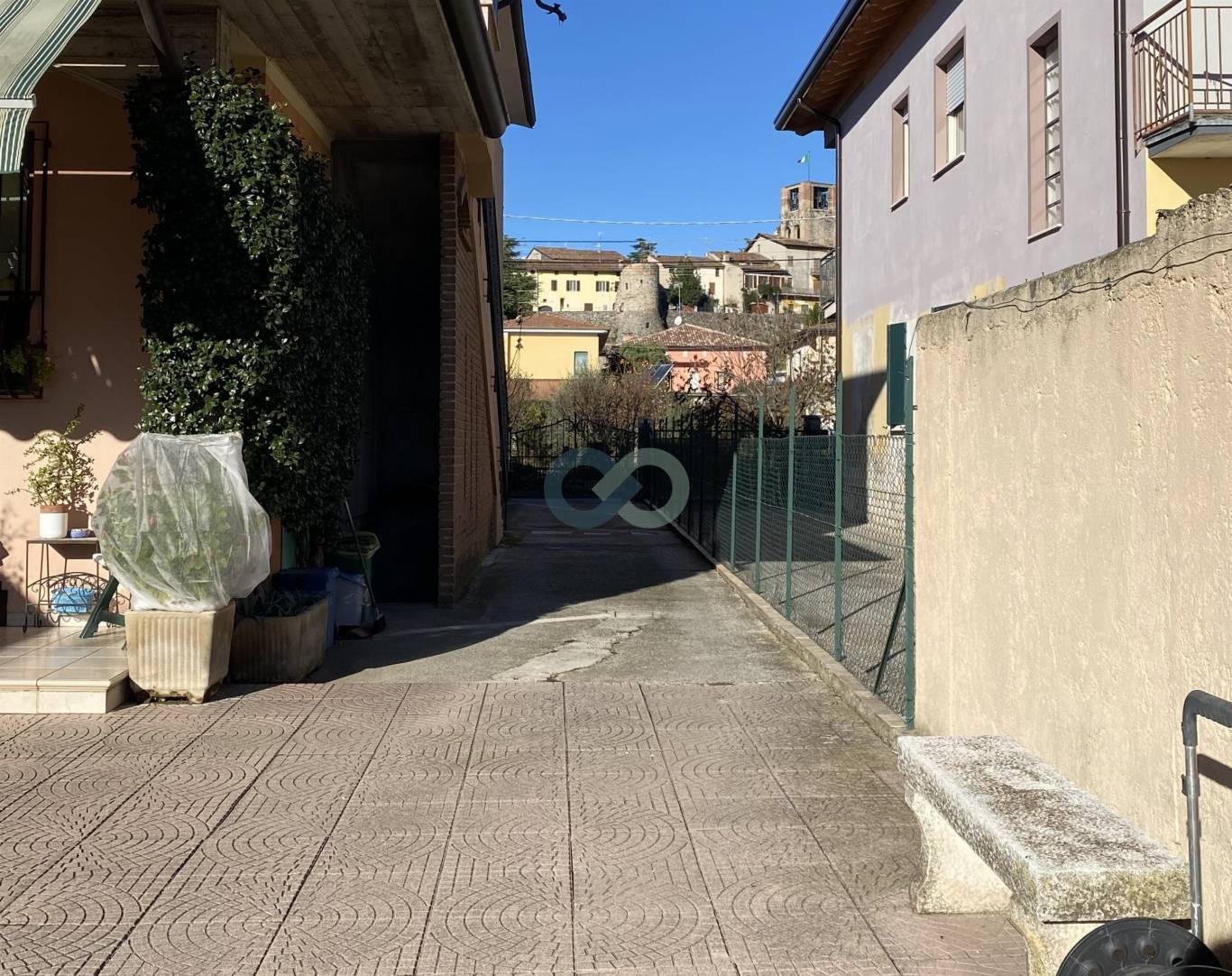 PENTALOCALE CON GIARDINO 14