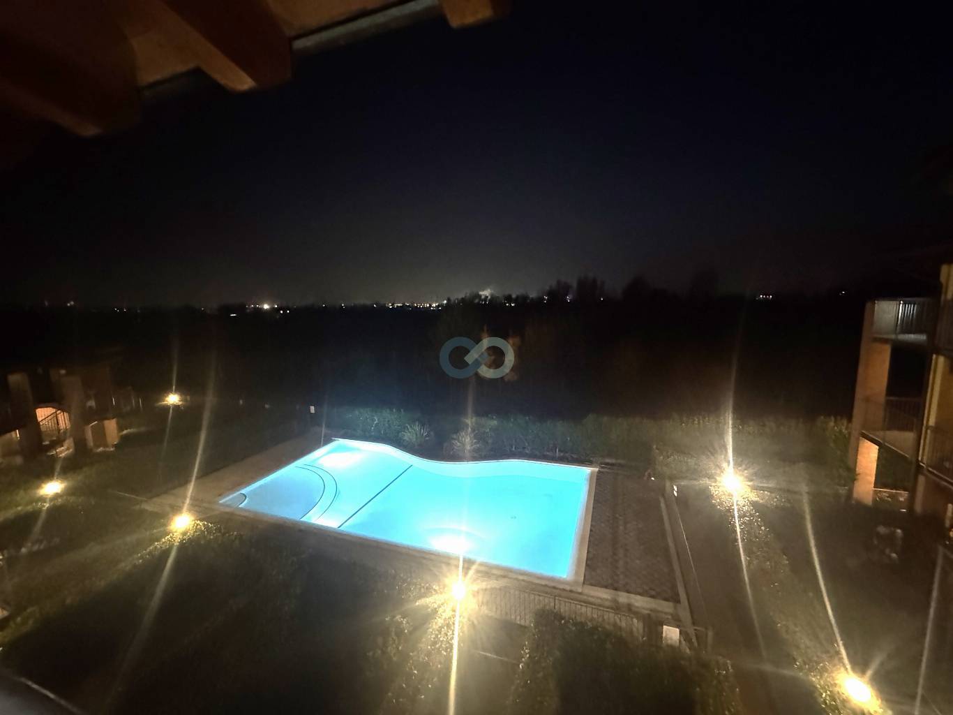 AMPIO E LUMINOSO APPARTAMENTO IN RESIDENCE CON PISCINA 15