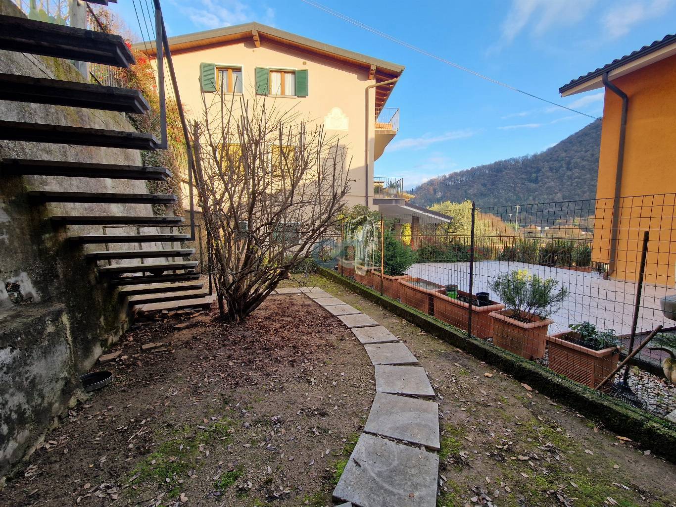 Villanuova sul Clisi – Primissima zona collinare, a soli 700 m dal centro 46