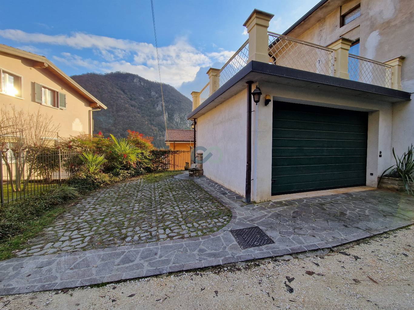 Villanuova sul Clisi – Primissima zona collinare, a soli 700 m dal centro 52