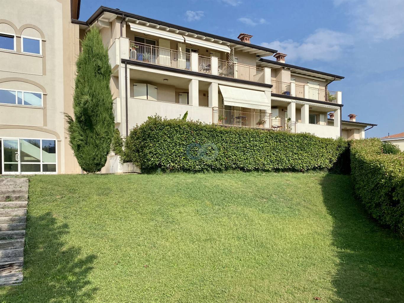 TRILOCALE CON TERRAZZO 23