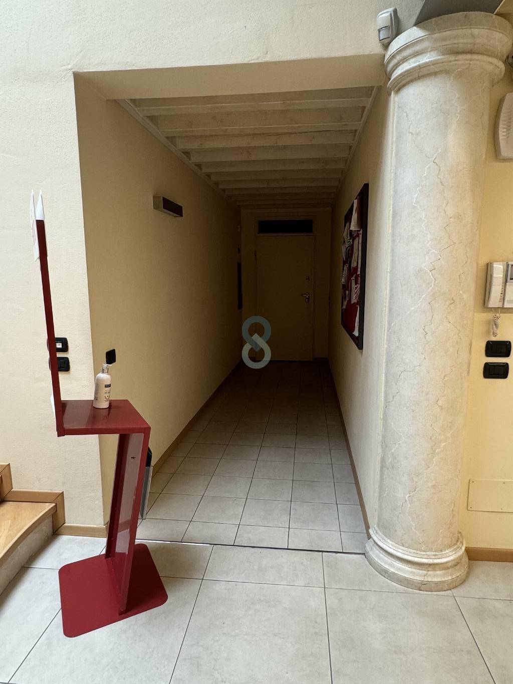 Ufficio con Soppalco 17