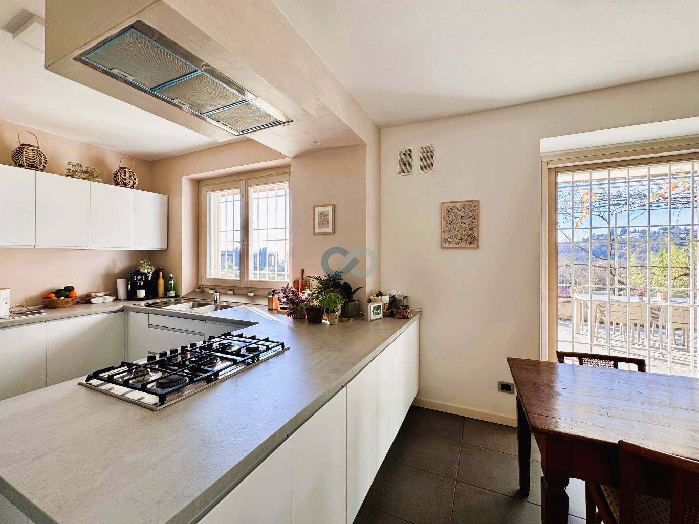 VILLA SINGOLA CON PISCNA 13