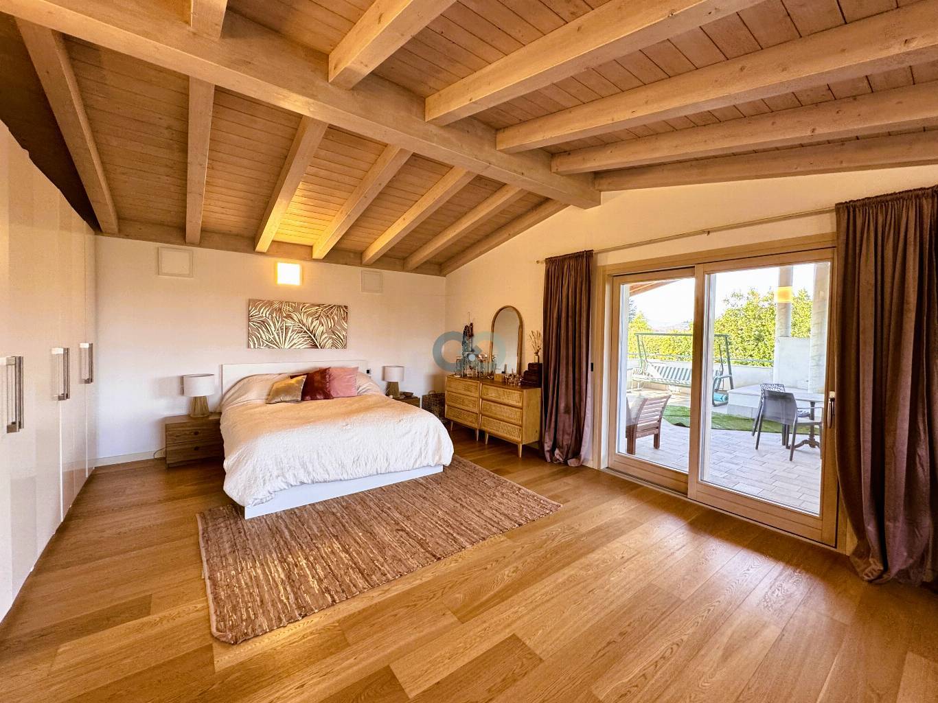 VILLA SINGOLA CON PISCNA 21