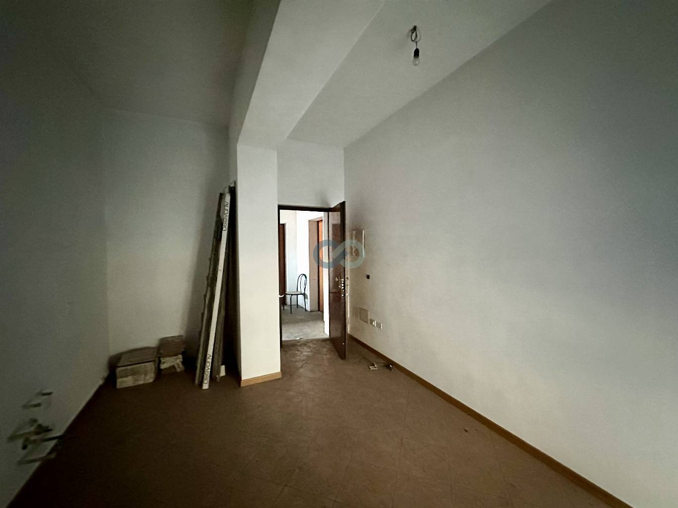 Intero piano con 3 Bilocali 12