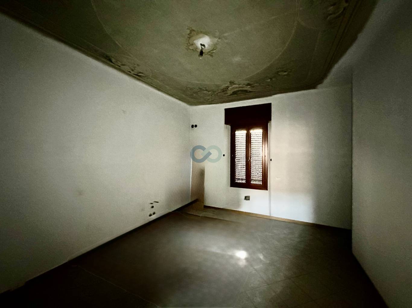 Intero piano con 3 Bilocali 11