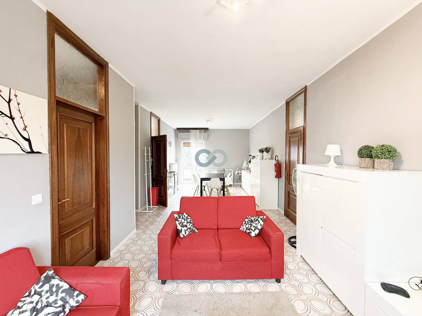 APPARTAMENTO TRILOCALE CON TAVERNA E GIARDINO 7