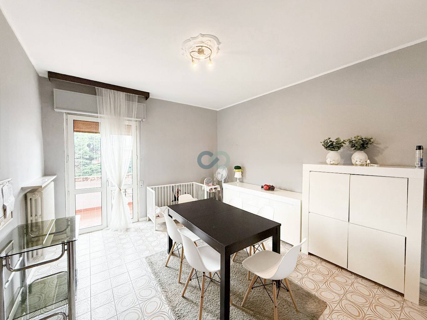 APPARTAMENTO TRILOCALE CON TAVERNA E GIARDINO 16