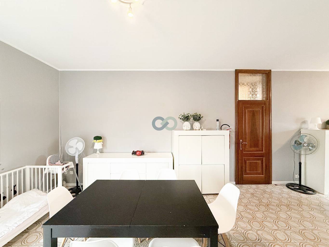 APPARTAMENTO TRILOCALE CON TAVERNA E GIARDINO 17