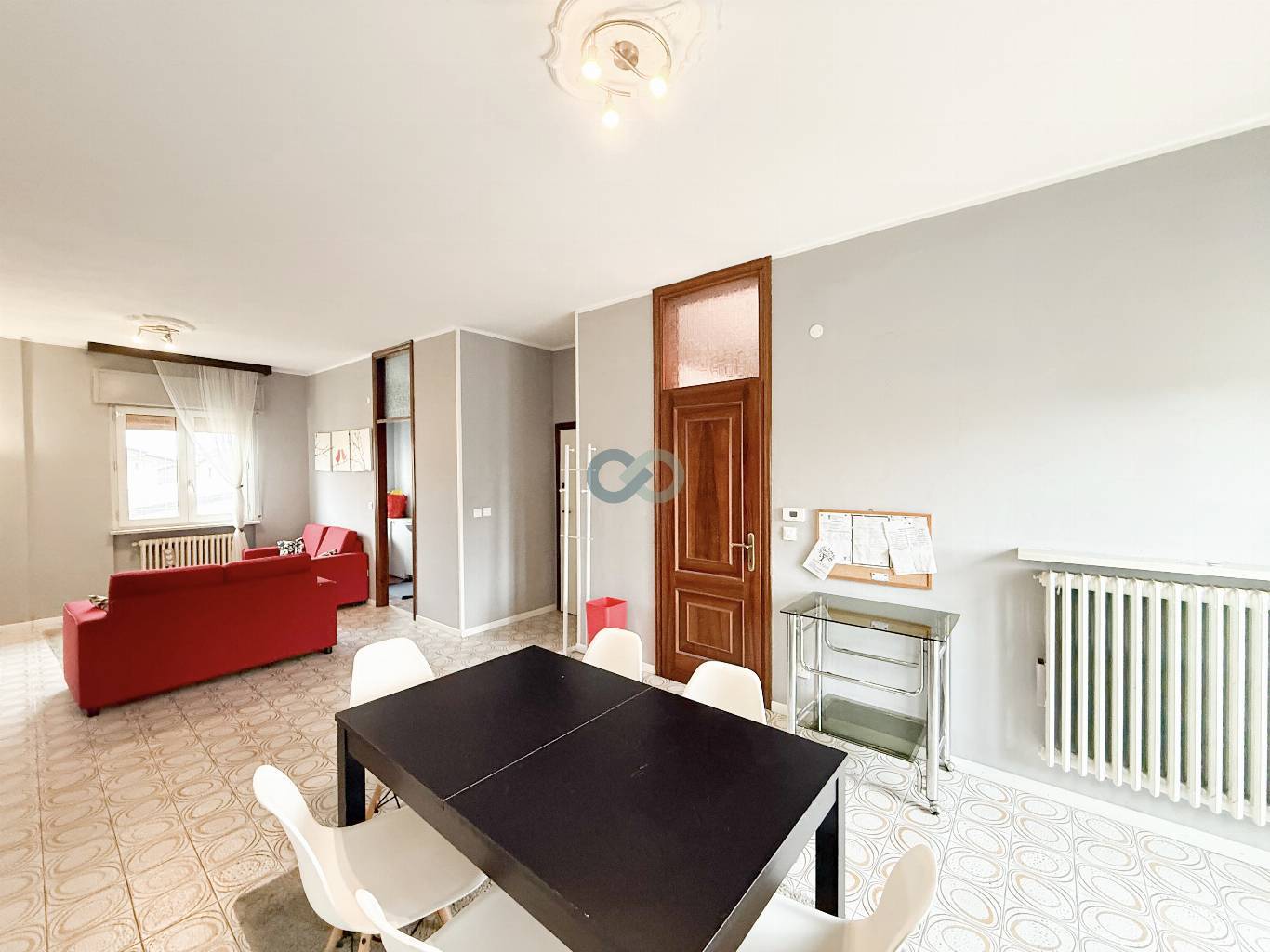 APPARTAMENTO TRILOCALE CON TAVERNA E GIARDINO 20