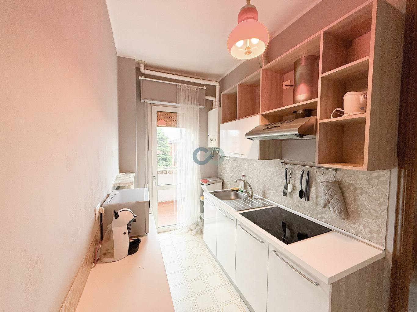 APPARTAMENTO TRILOCALE CON TAVERNA E GIARDINO 23