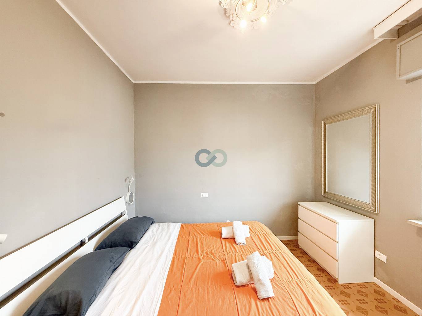 APPARTAMENTO TRILOCALE CON TAVERNA E GIARDINO 32