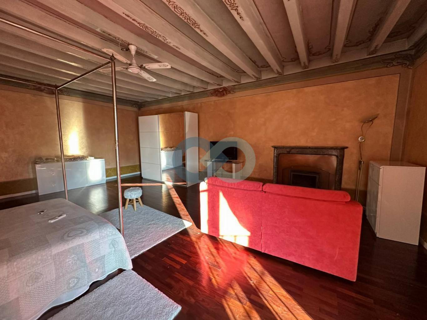 ELEGANTE ATTICO IN CENTRO STORICO 15