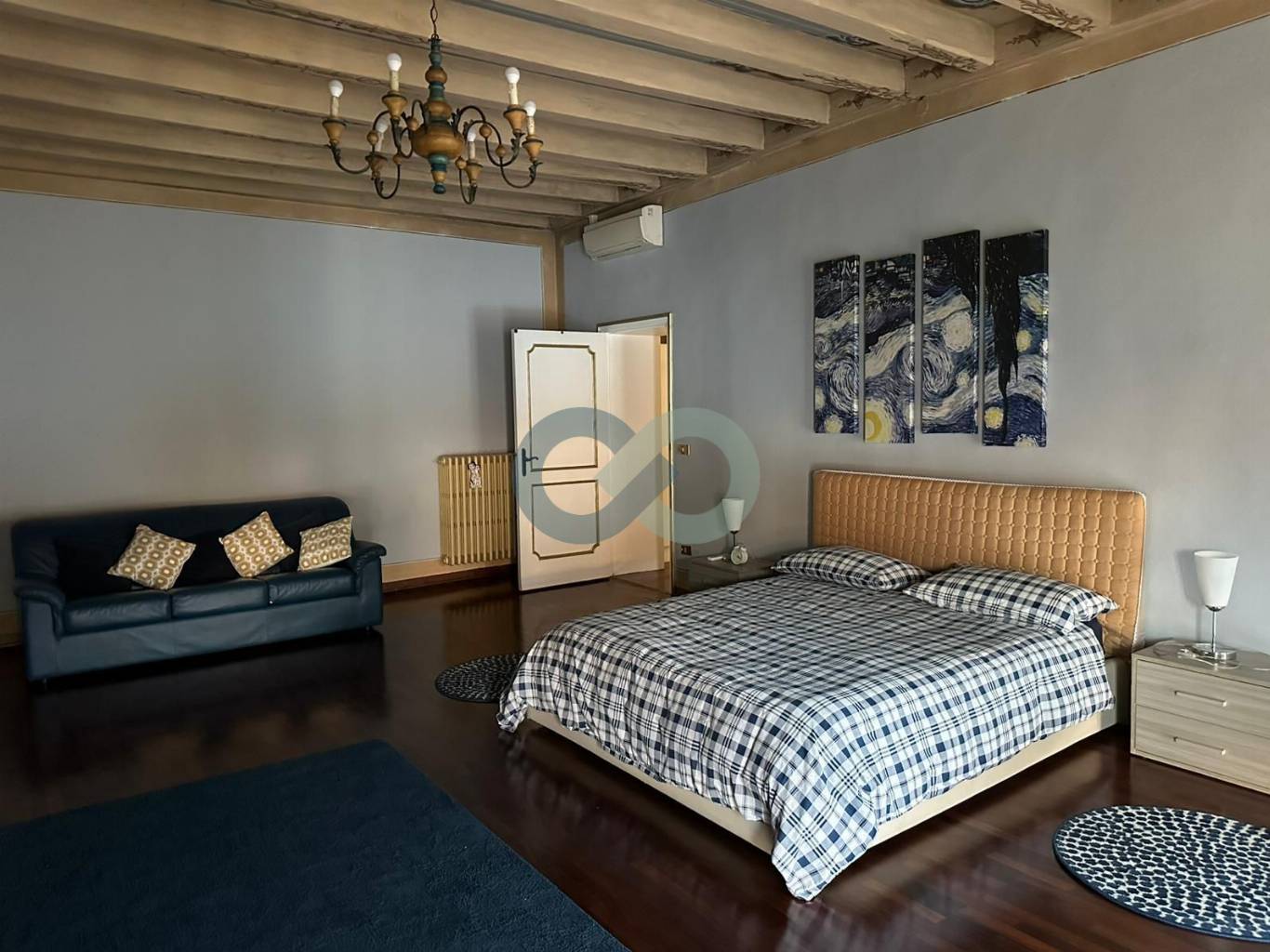 ELEGANTE ATTICO IN CENTRO STORICO 18