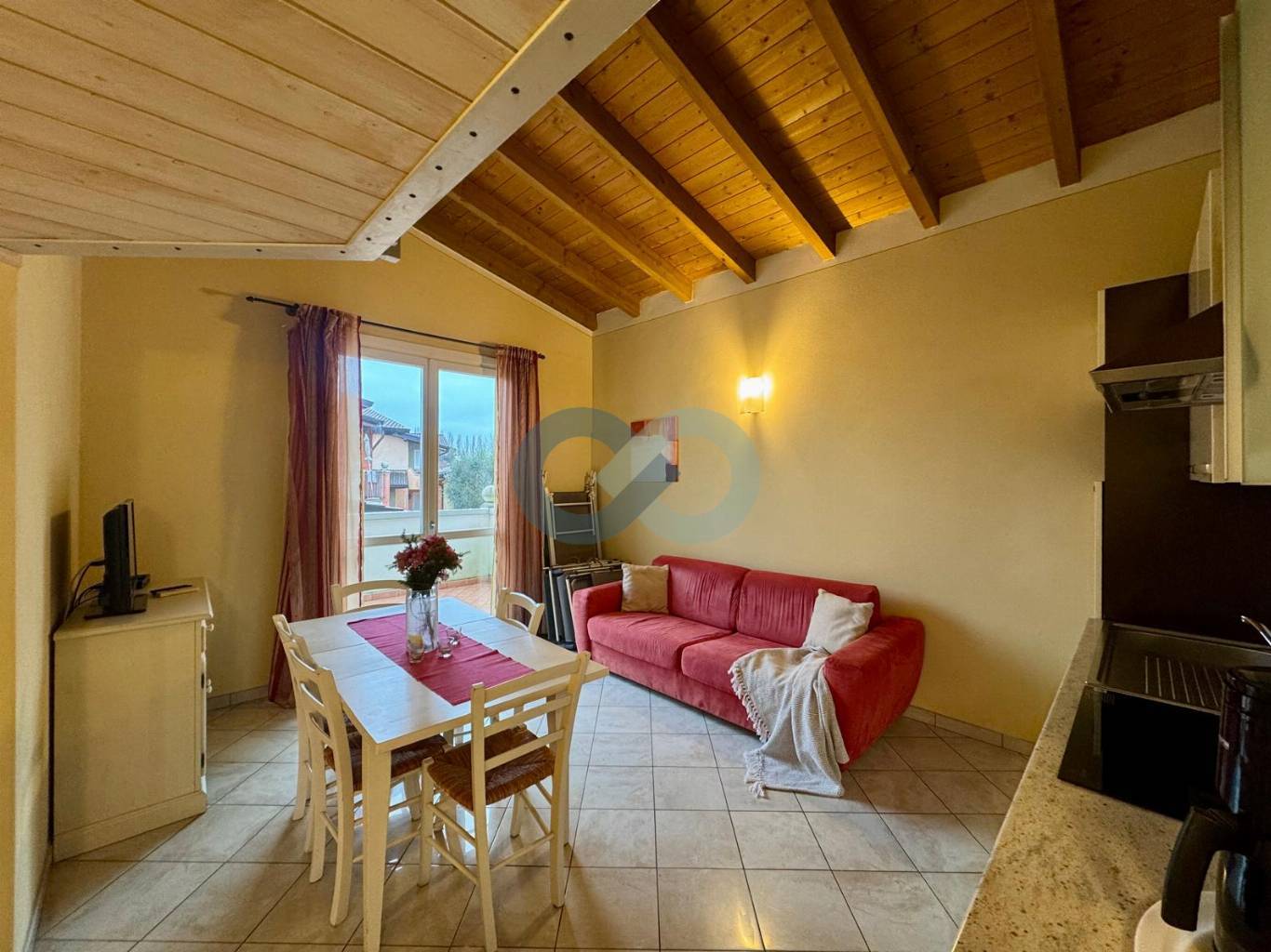 BILOCALE ARREDATO CON SOPPALCO 1