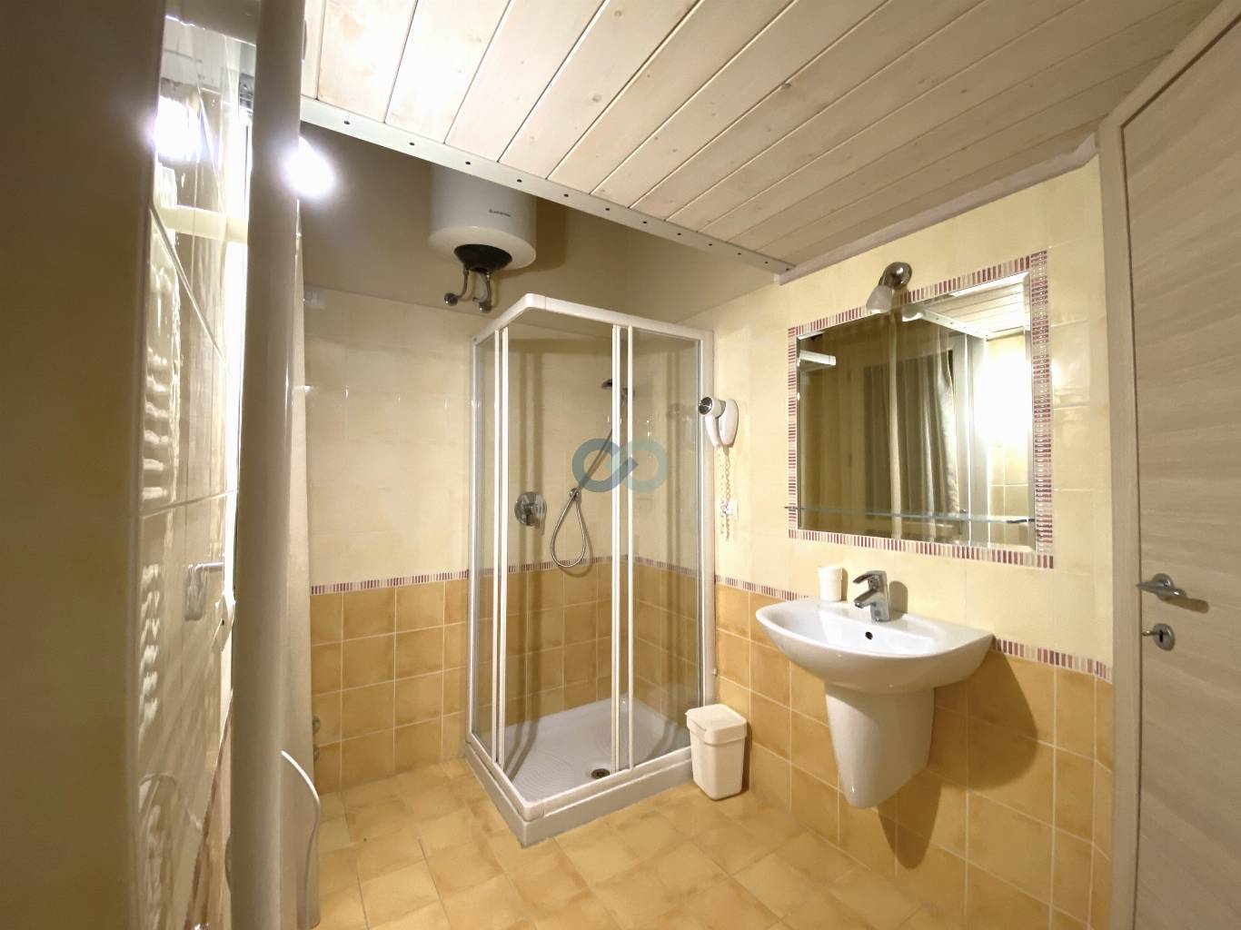 BILOCALE ARREDATO CON SOPPALCO 10