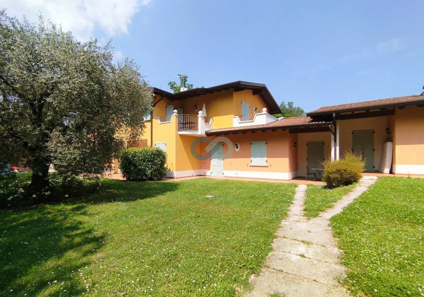 BILOCALE ARREDATO CON SOPPALCO 18