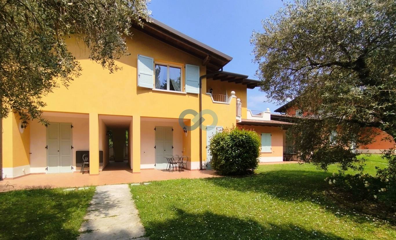 BILOCALE ARREDATO CON SOPPALCO 19