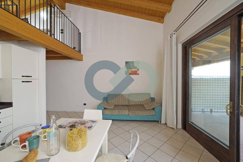 TRILOCALE ARREDATO 2