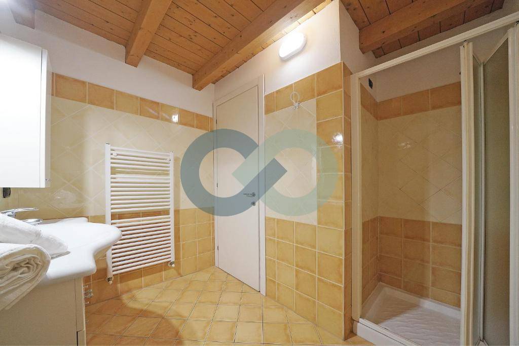 TRILOCALE ARREDATO 13