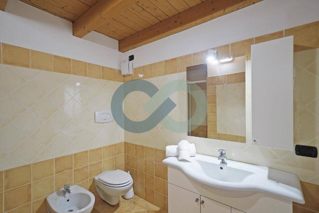 TRILOCALE ARREDATO 14