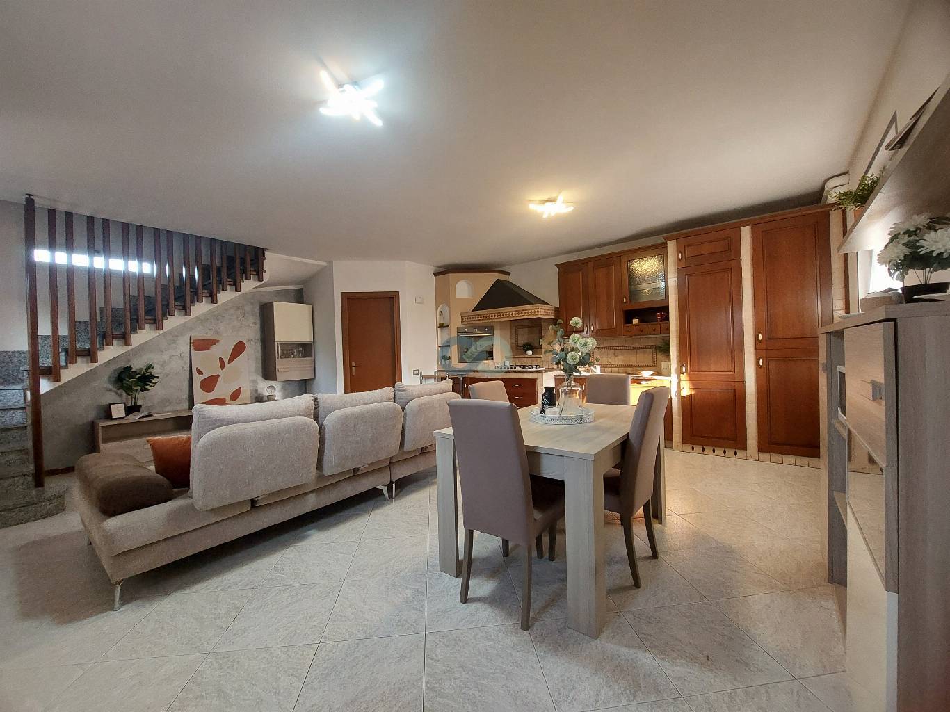 TRILOCALE PIANO TERRA 1