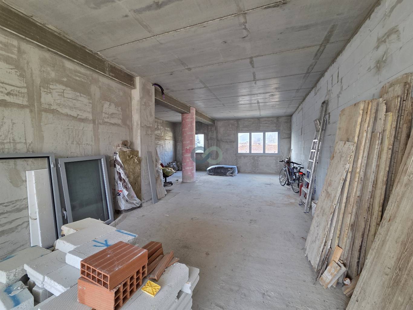 Negozio / Spazio commerciale al rustico di 105 mq in contesto di pregio 6