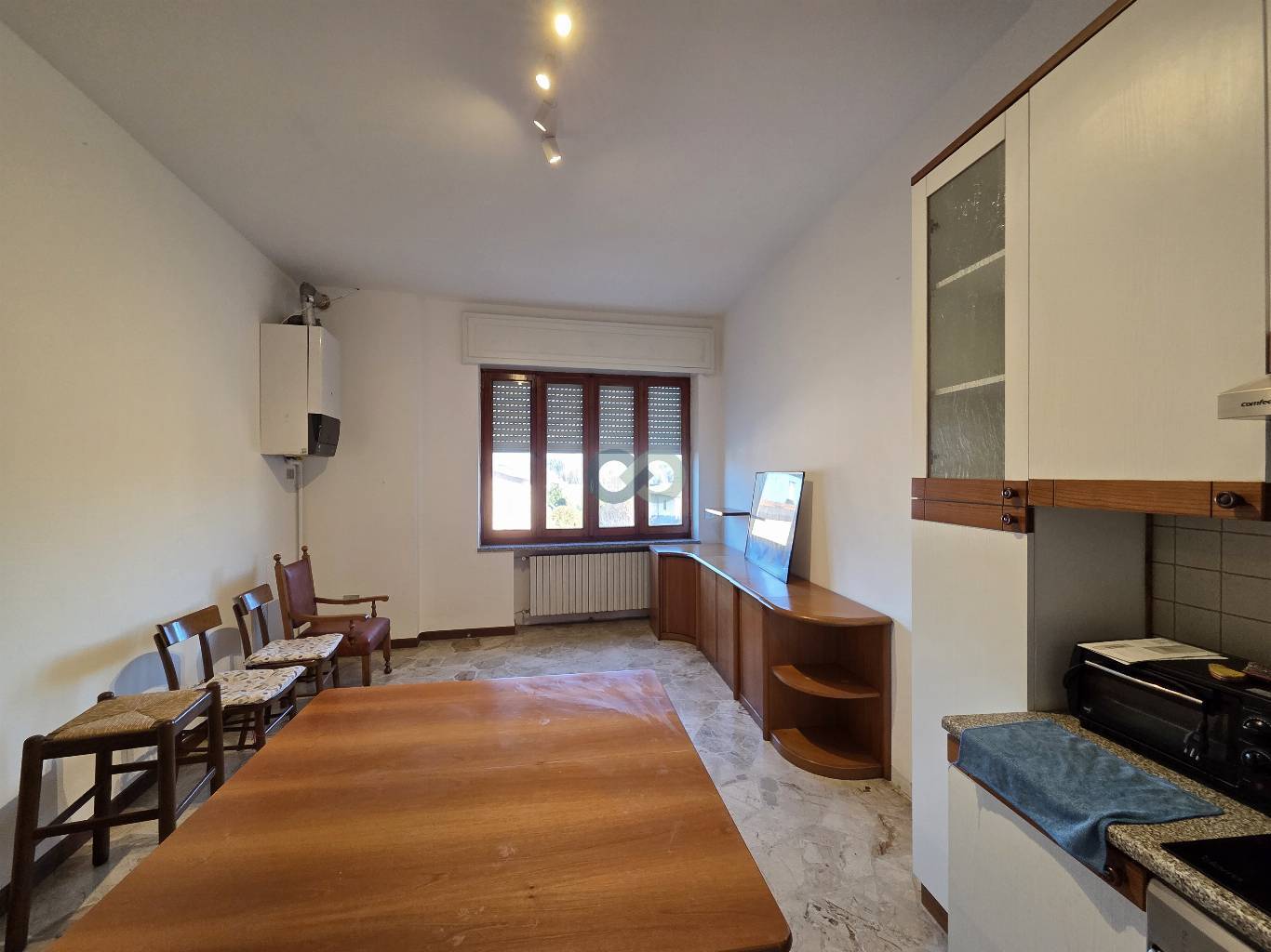 Spazioso bilocale con ascensore 2