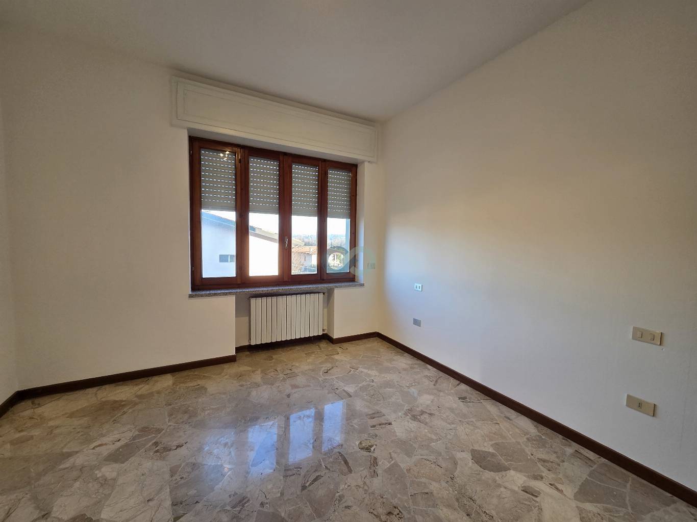 Spazioso bilocale con ascensore 6