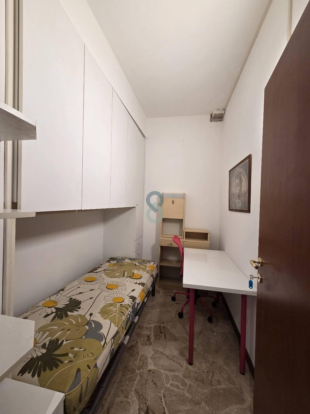 Spazioso bilocale con ascensore 8