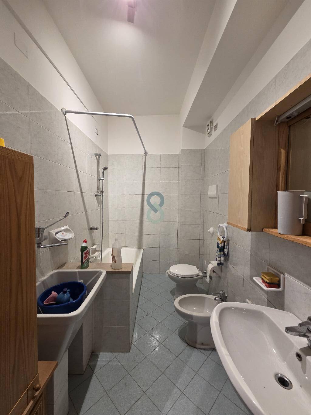 Spazioso bilocale con ascensore 9