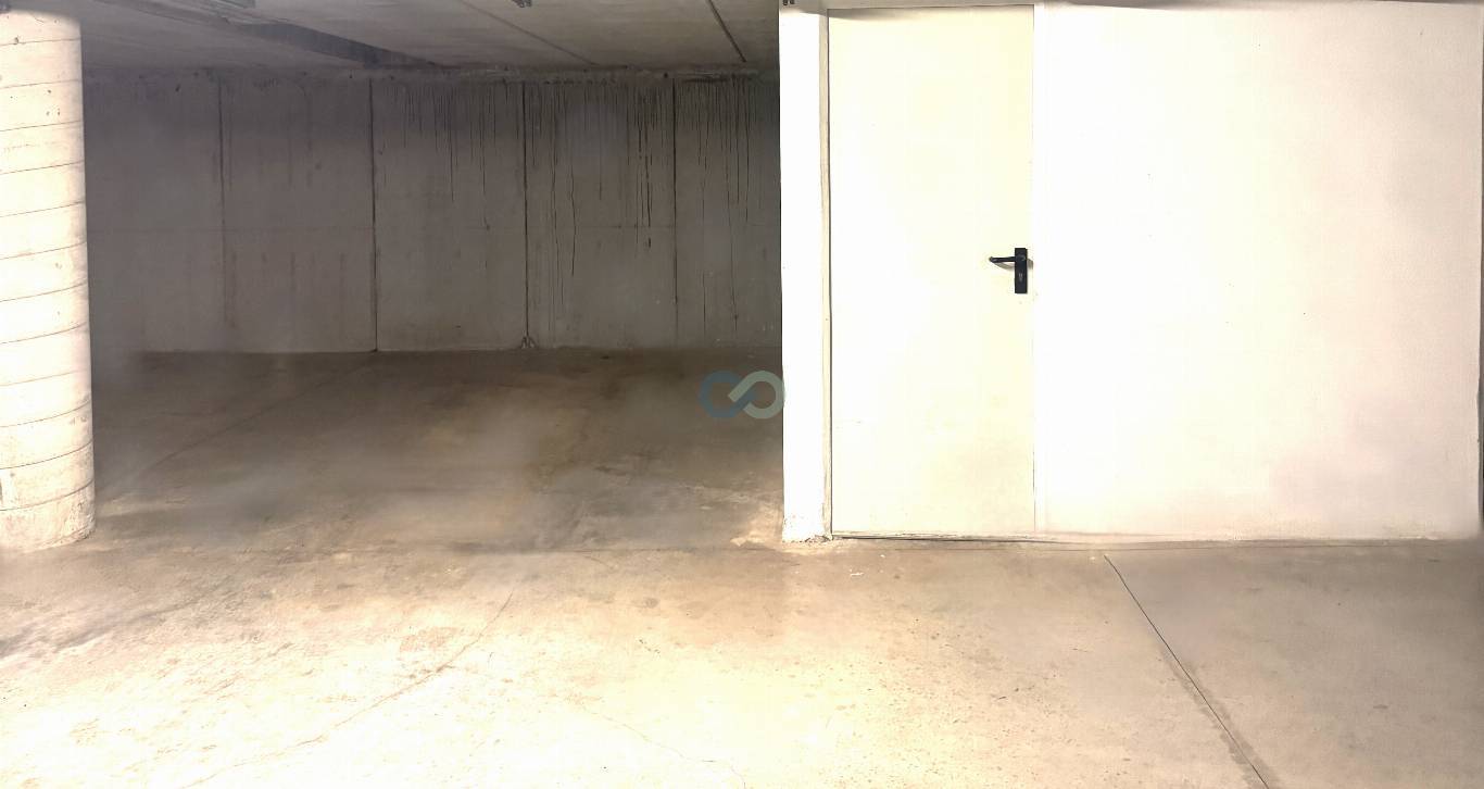 AMPIO E LUMINOSO APPARTAMENTO IN RESIDENCE CON PISCINA 29