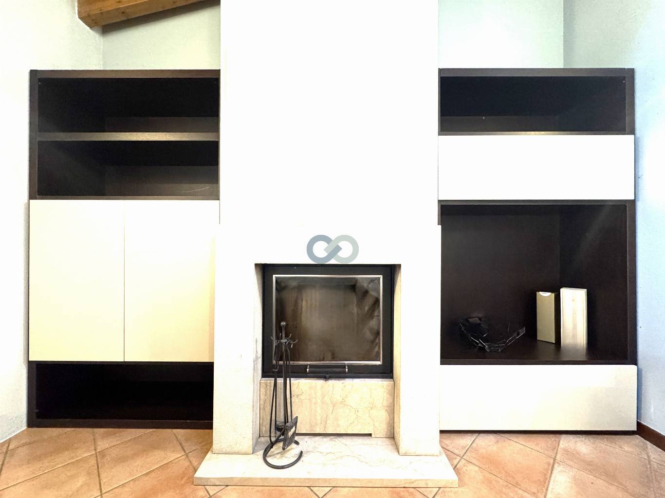 AMPIO E LUMINOSO APPARTAMENTO IN RESIDENCE CON PISCINA 17