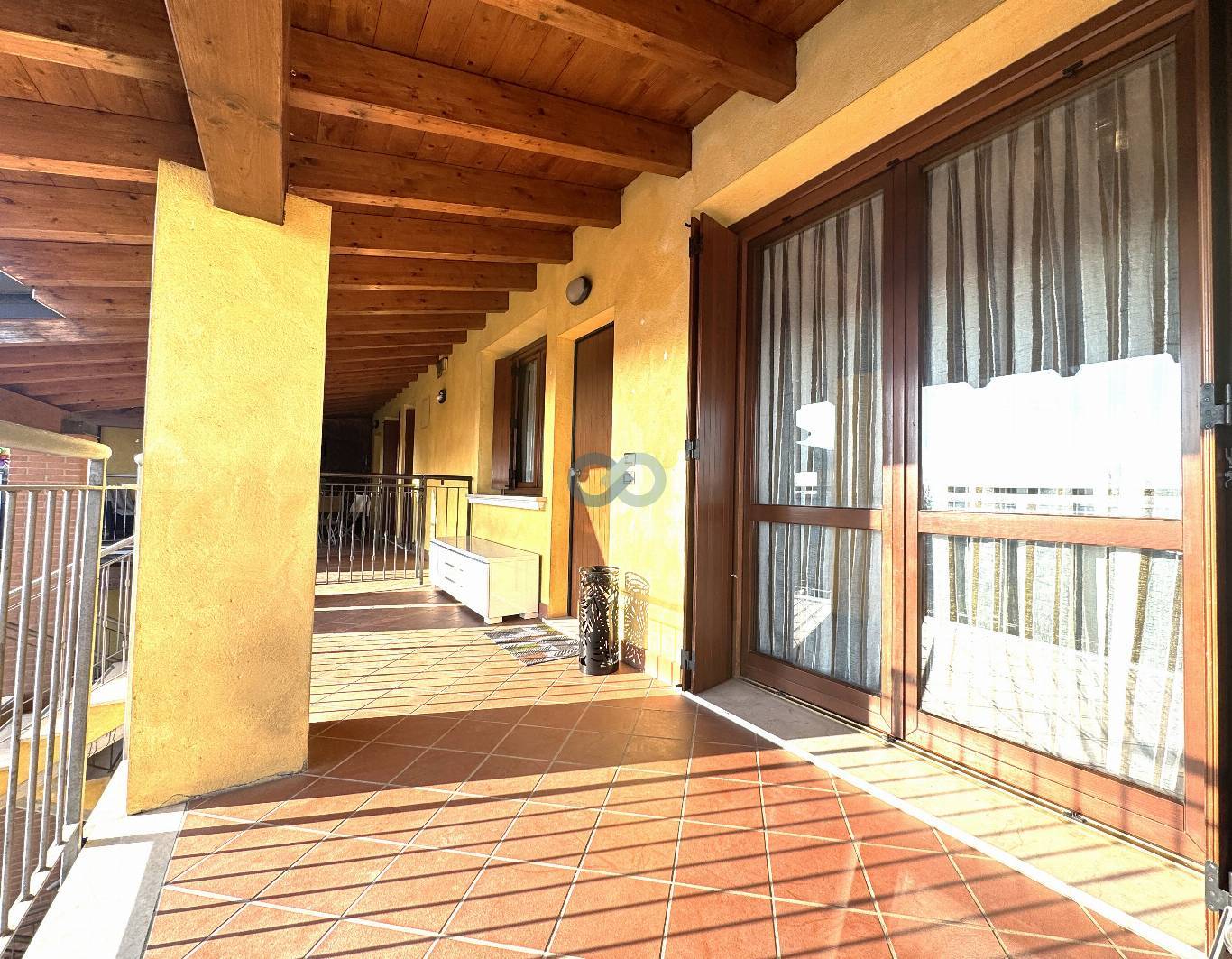 AMPIO E LUMINOSO APPARTAMENTO IN RESIDENCE CON PISCINA 3