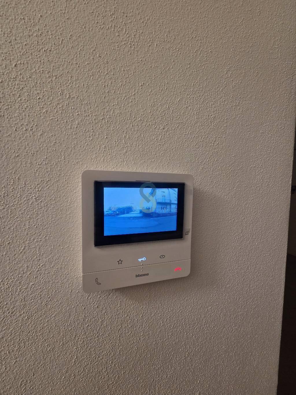 Trilocale completamente ristrutturato 17