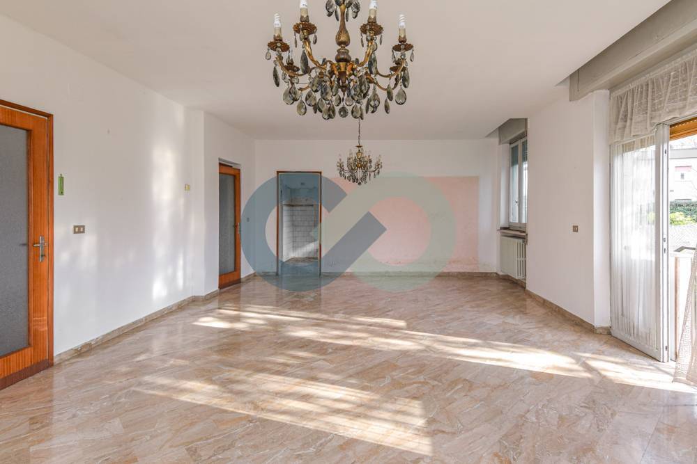 Bifamiliare piano terra con giardino 3