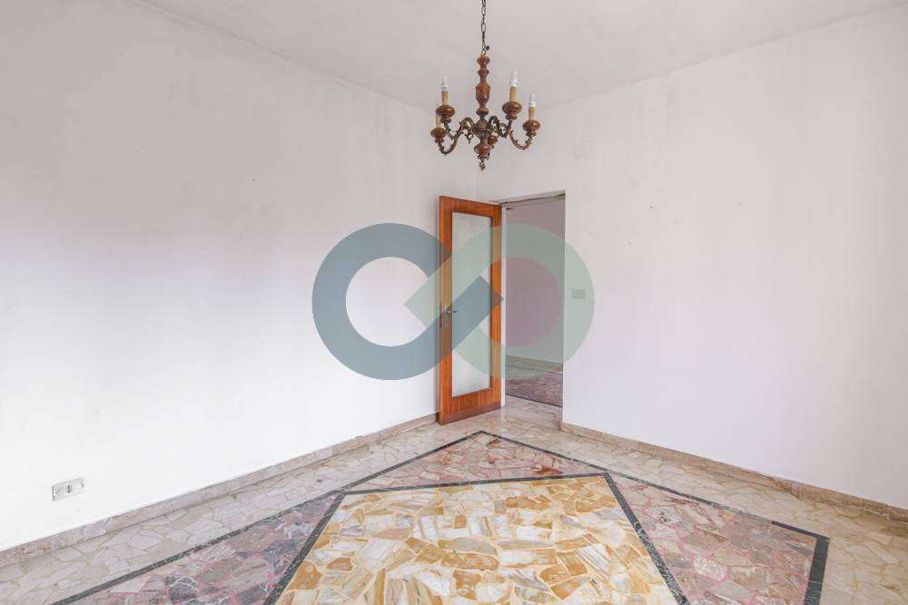 Bifamiliare piano terra con giardino 13