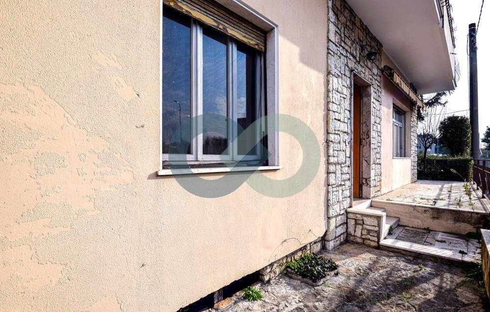 Bifamiliare piano terra con giardino 31