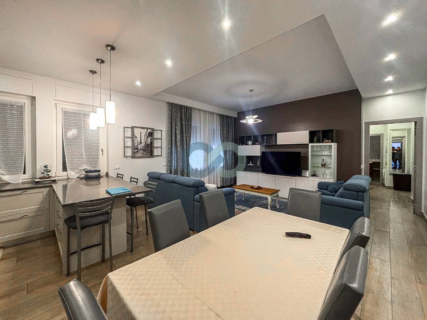 AMPIO TRILOCALE ARREDATO 12