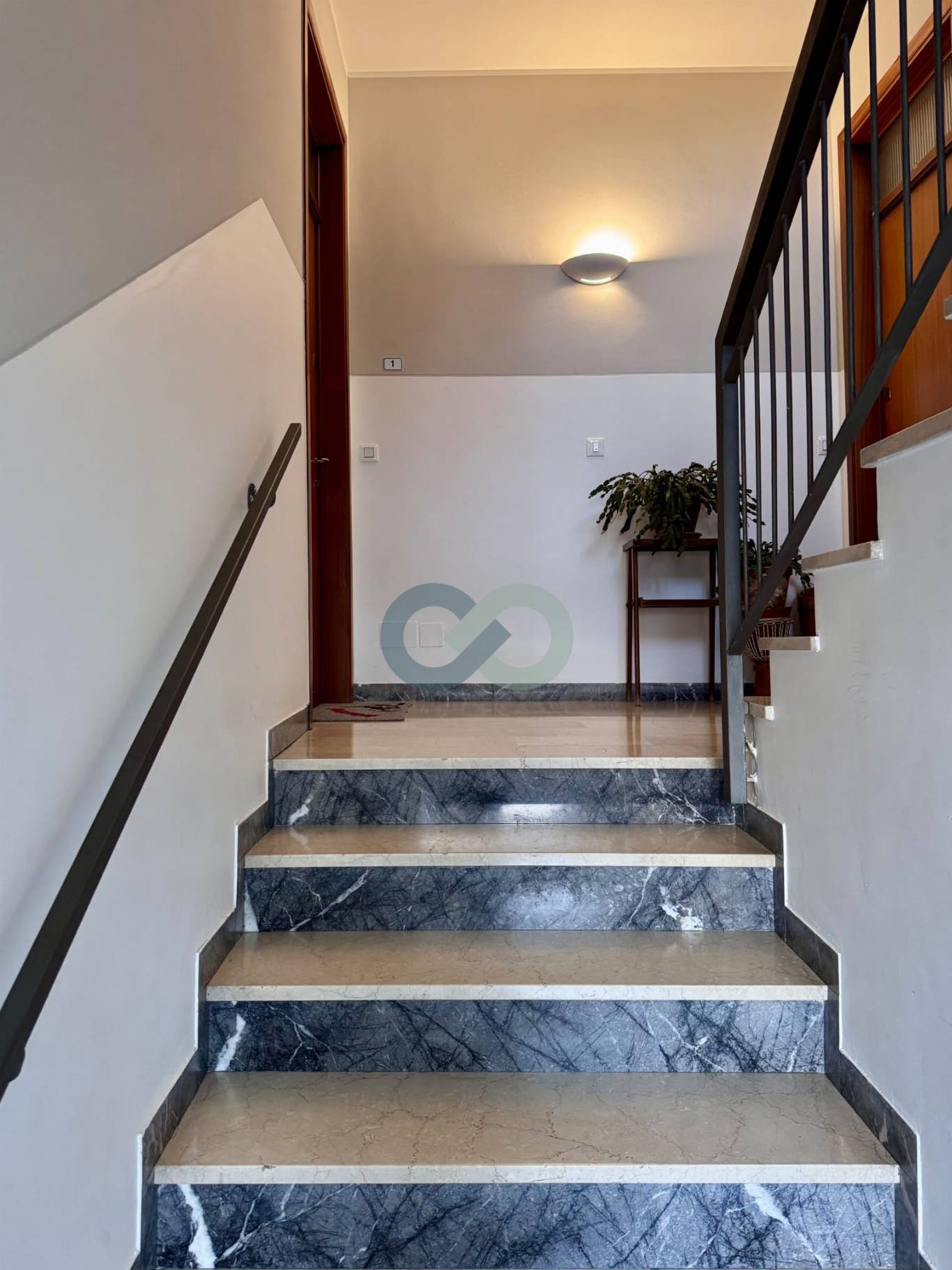 TRILOCALE ULTIMO PIANO 20